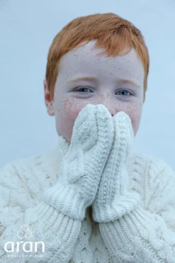 Childrens Handknit Mittens , Natural