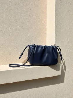 Great Plains Pouch Bag