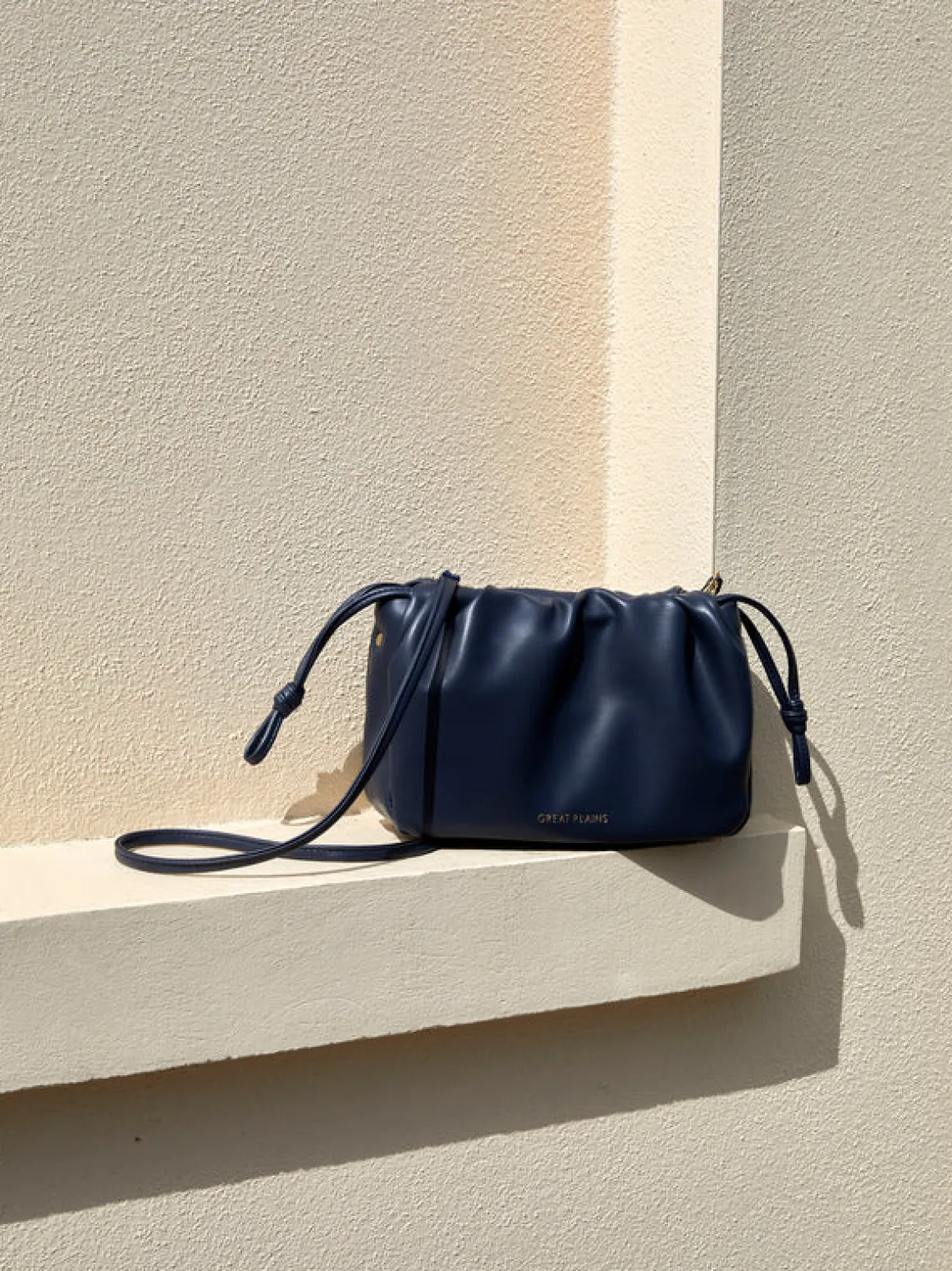 Great Plains Pouch Bag