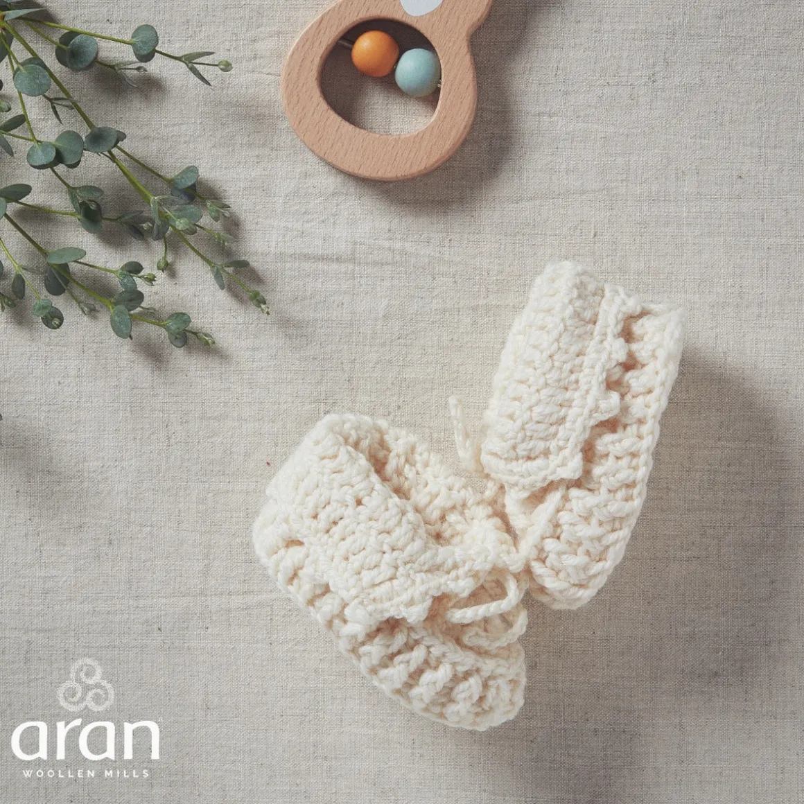 Handknit Baby Slippers With Bow , Natural